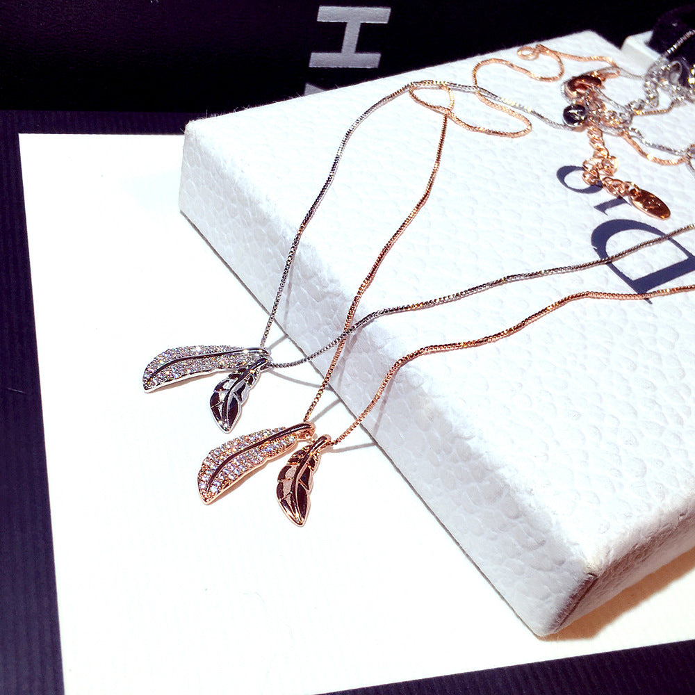 Stylish Leaf Choker with Rhinestones